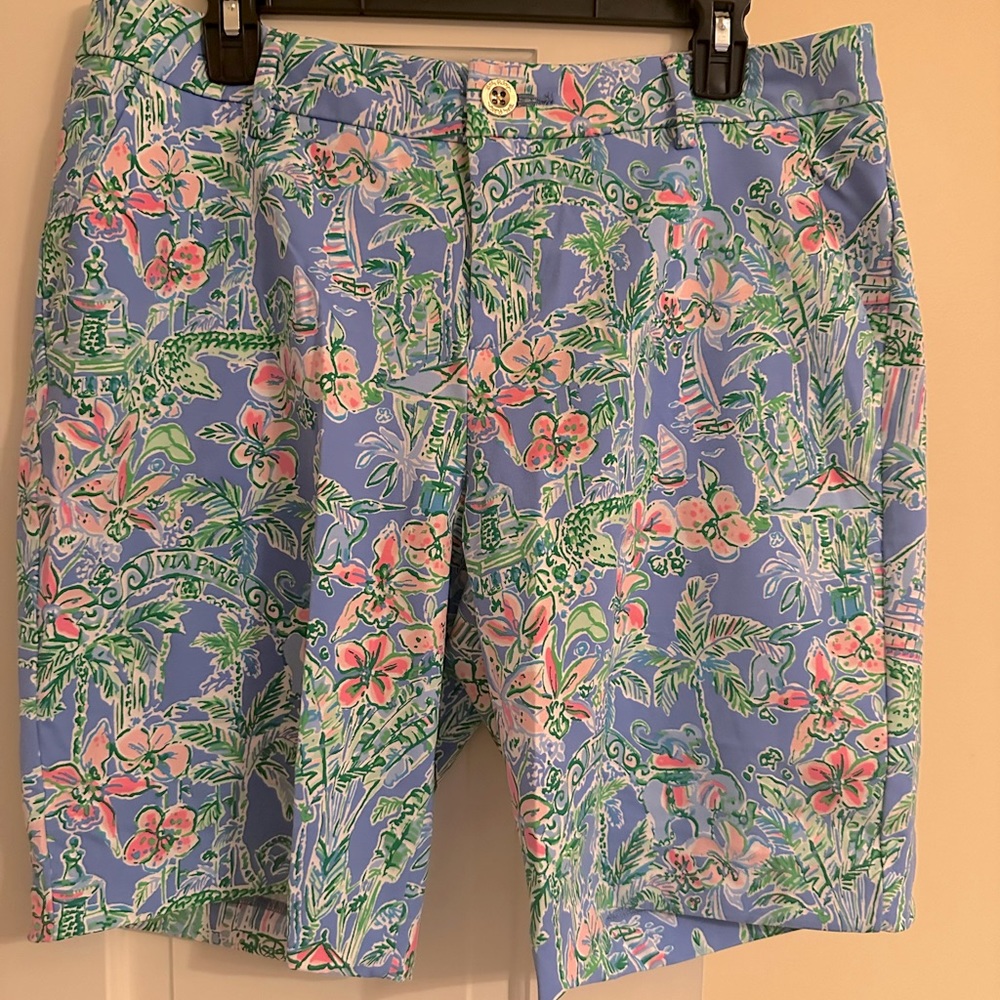 Lilly Pulitzer 9” Natia short, Boca blue background, Beneath the Bougainvillea